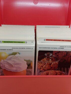 Vintage 1971 Betty Crocker Recipe Card Library Orange Plastic Box